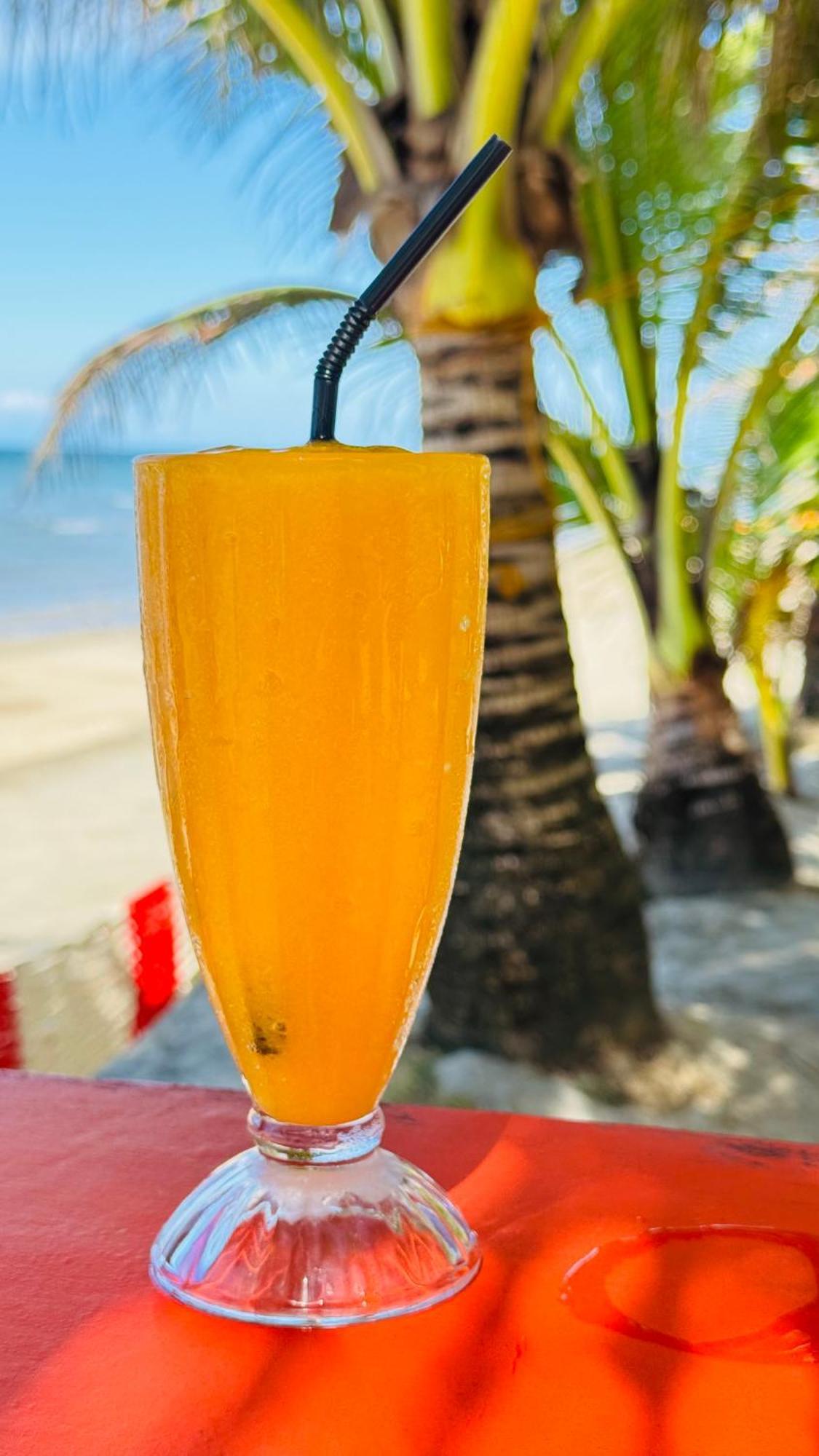 Footprints Beach Resort Agpudlos المظهر الخارجي الصورة
