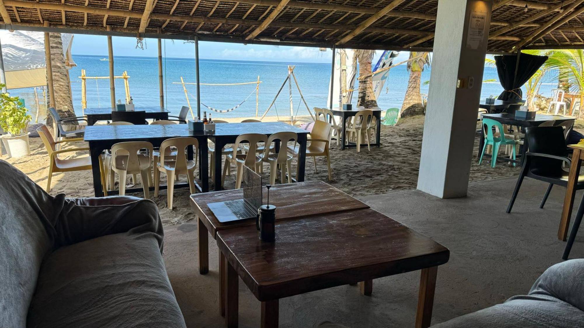 Footprints Beach Resort Agpudlos المظهر الخارجي الصورة